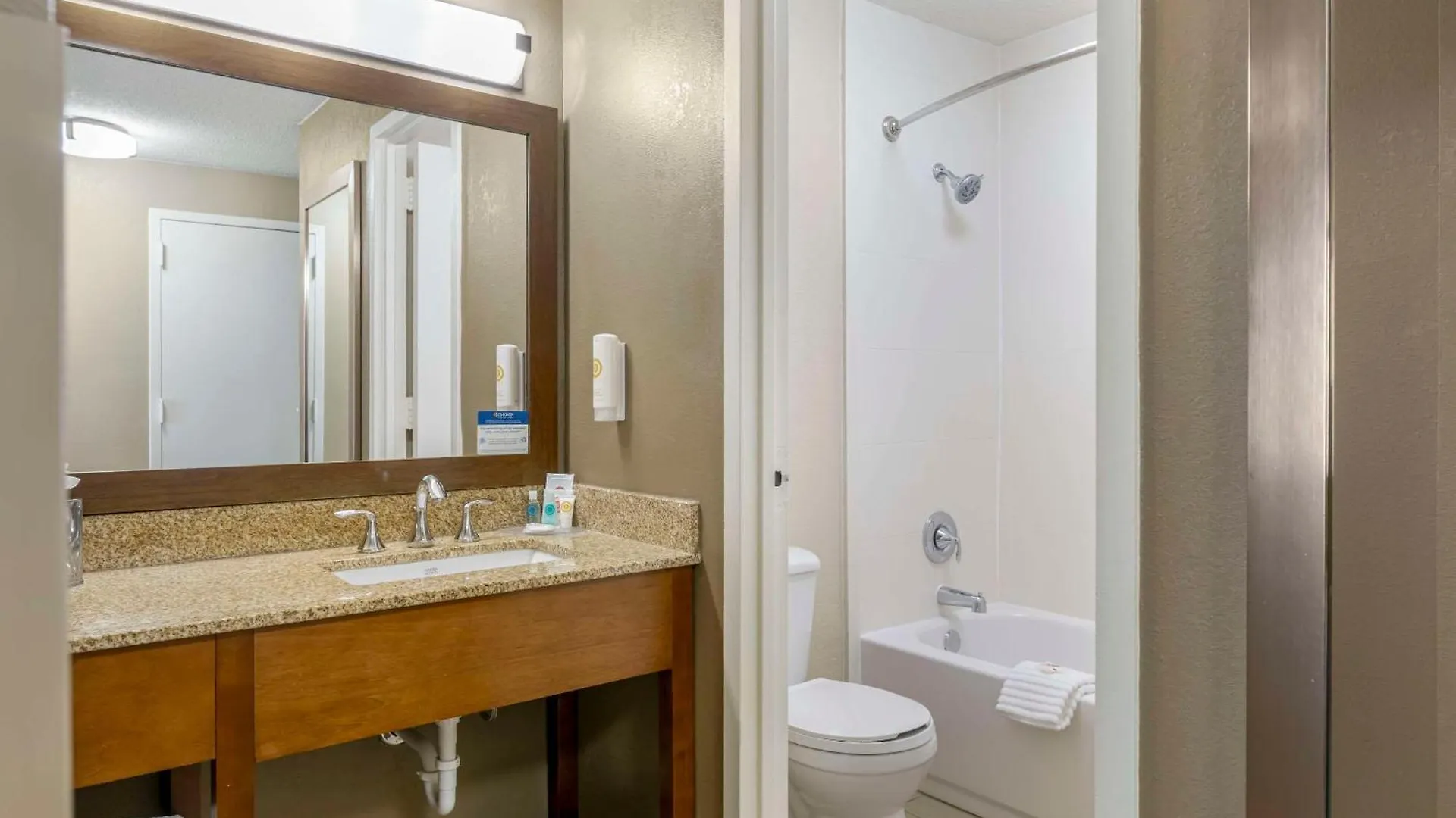 Comfort Inn Memphis Downtown