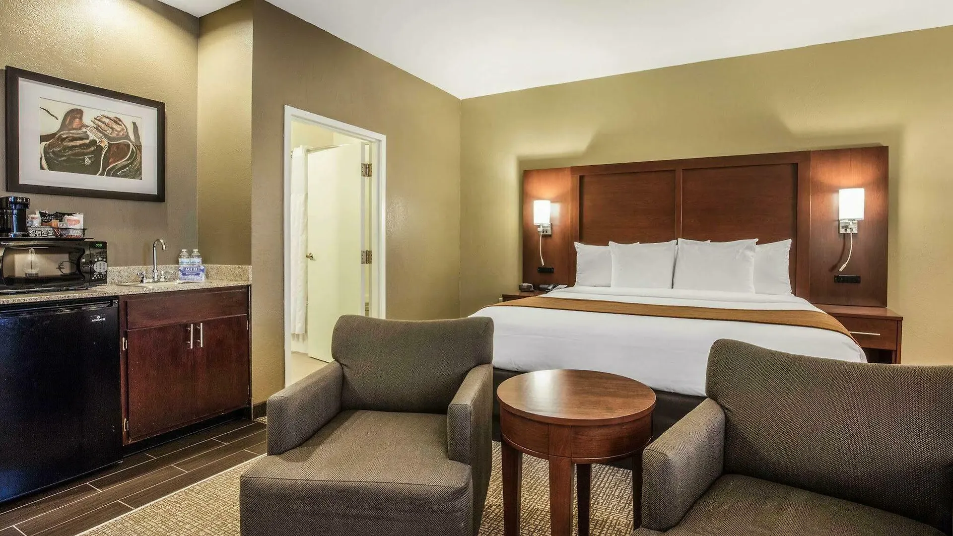 Comfort Inn Memphis Downtown 3*,