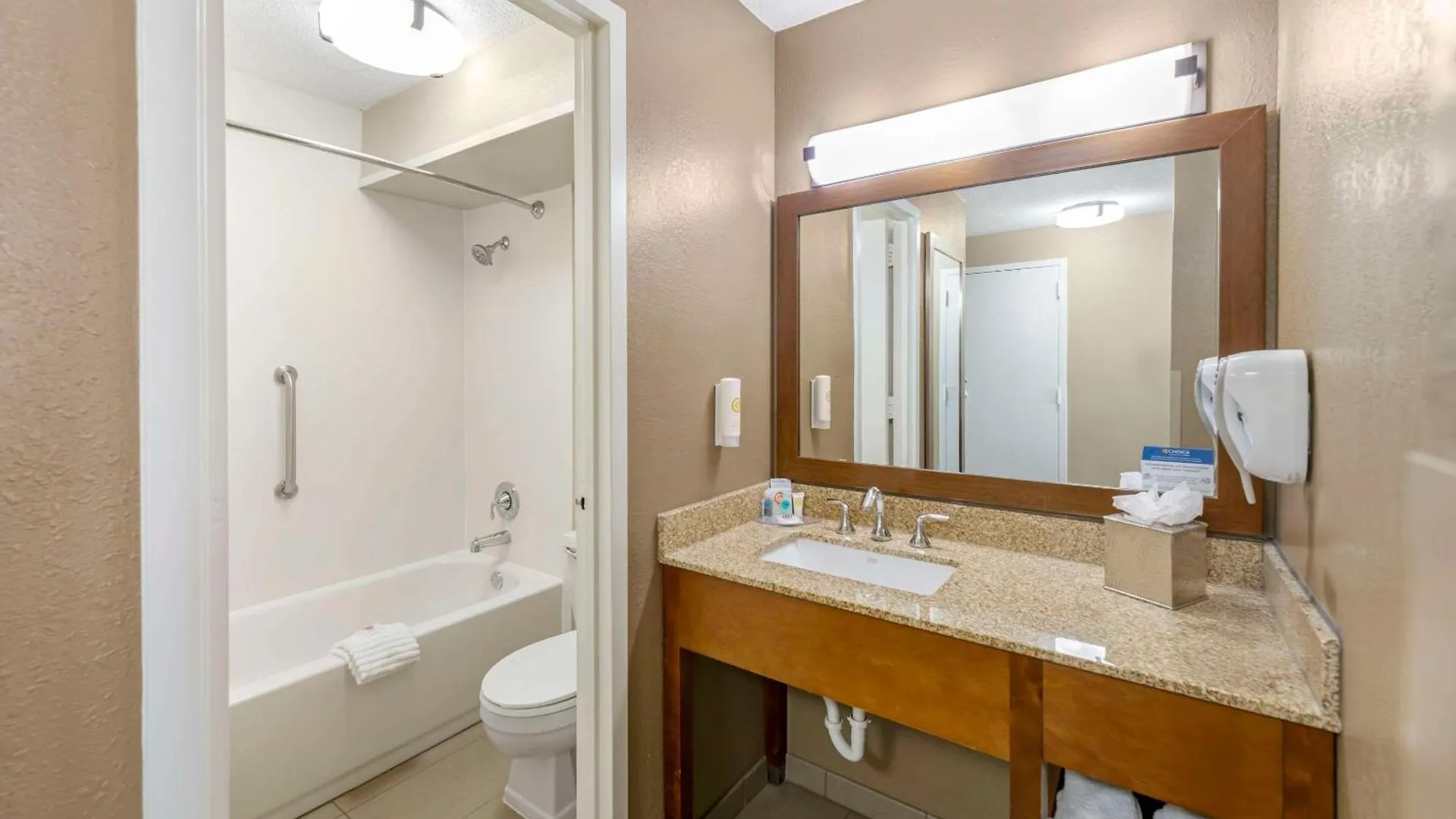 Comfort Inn Memphis Downtown